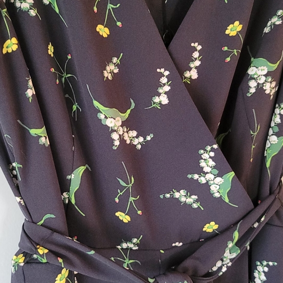 Ann Taylor factory floral print jumpsuit, size 14 - Picture 3 of 11